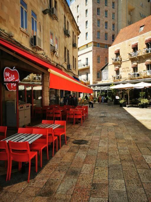 Stunning Apartment Located In The Heart Of The City Center, Close To A Synagogue, Train Station, Mahane Yehuda Market, Etc. Jerusalém Exterior foto